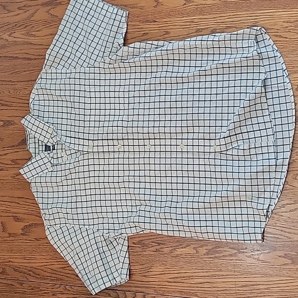 Men's short sleeve large shirt